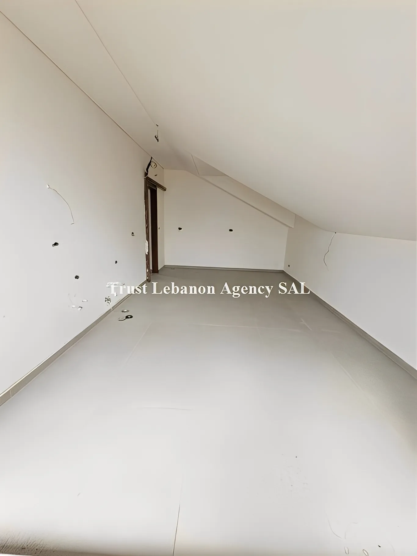 Duplex for Sale in Metn Mansourieh Lebanon - 2 bed, 4 bath