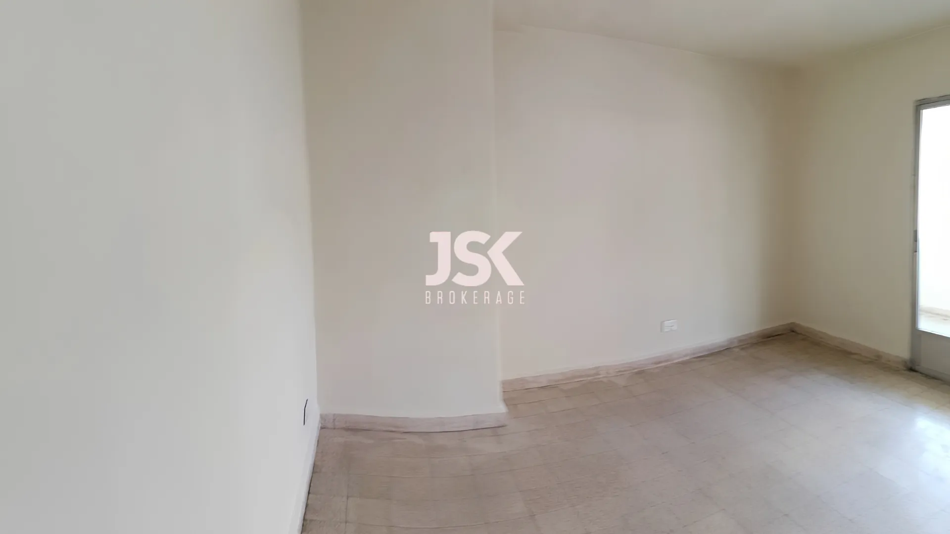 Apartment for Rent in Achrafieh - 2 bed, 1 bath