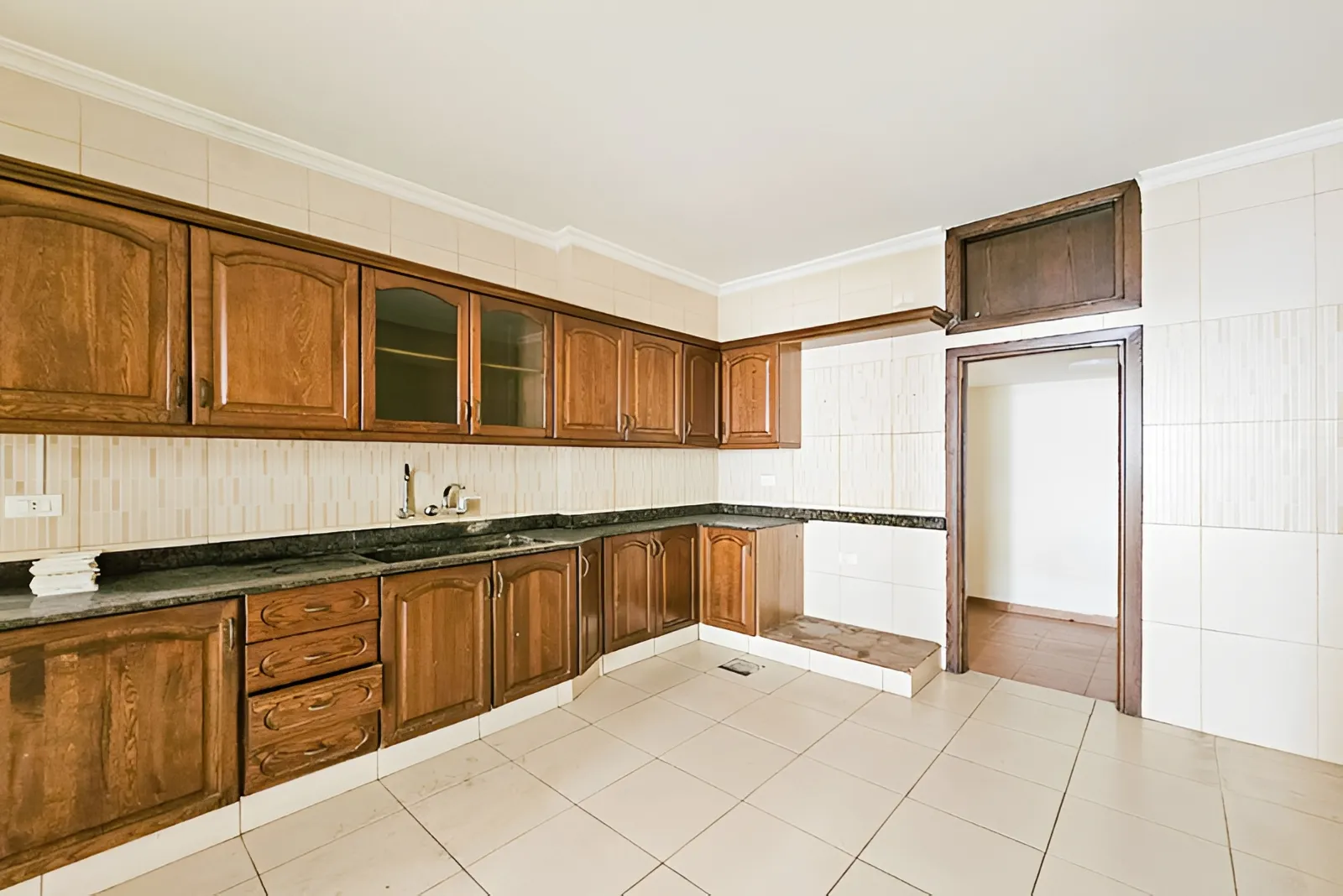Apartment for Rent in Zarif
