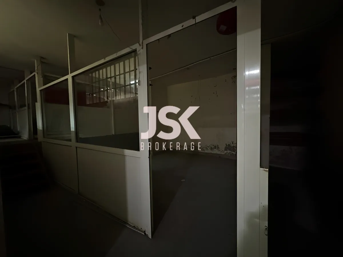 Warehouse for rent in Hazmieh