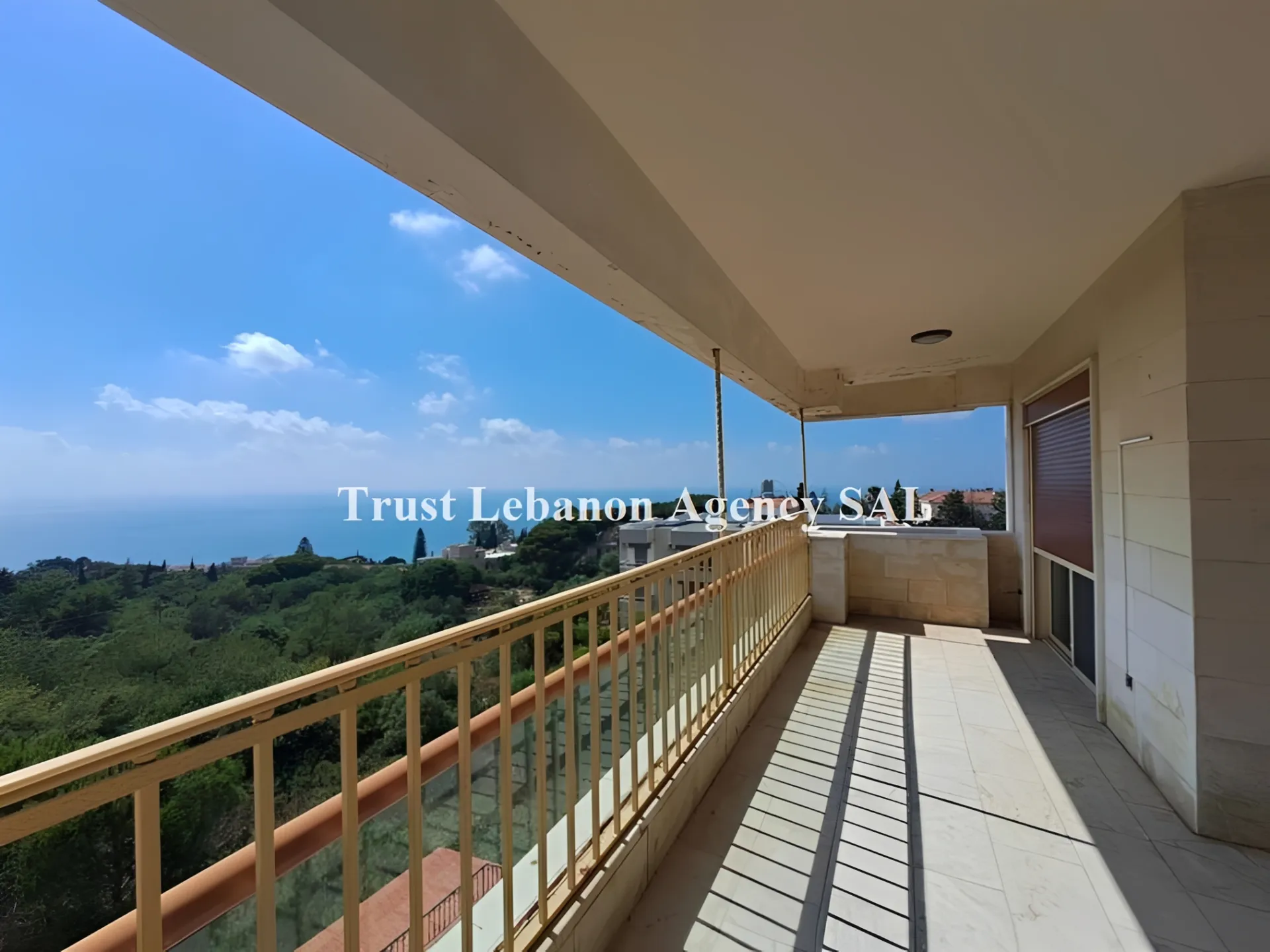 Apartment for Sale in Dohat El Hoss - 3 bed, 3 bath
