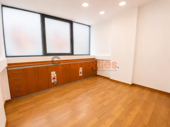 Office for Rent in Zalqa