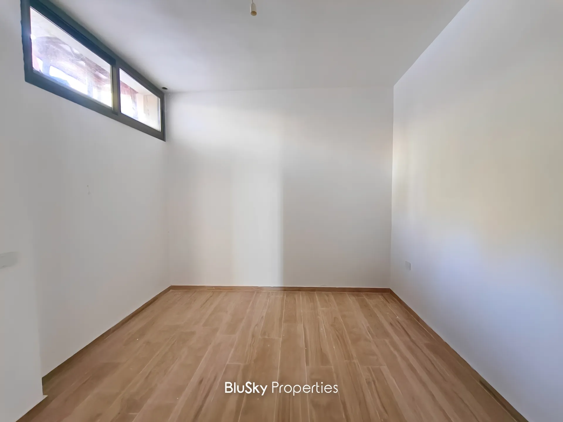 Apartment for sale in Baabdat