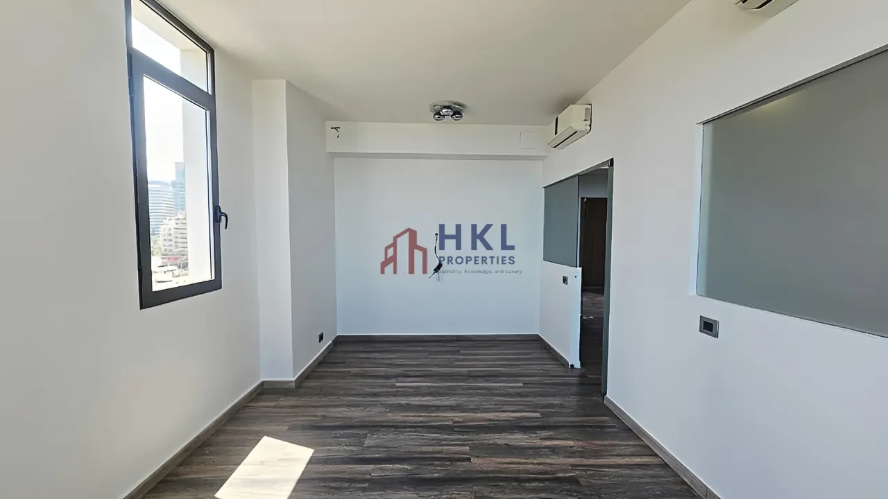 Office for rent in Ain Al Mraiseh, Beirut, Lebanon
