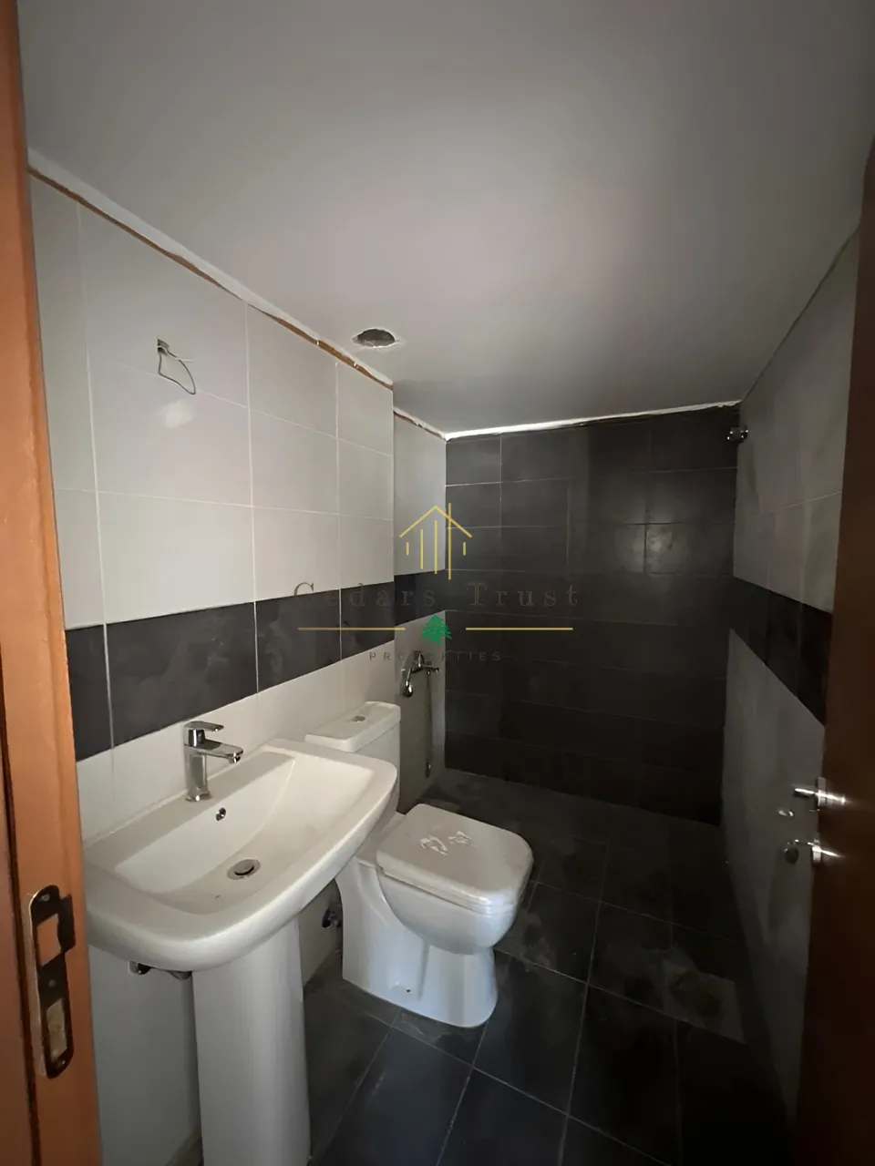 Apartment for Sale in Zouk Mosbeh, Lebanon