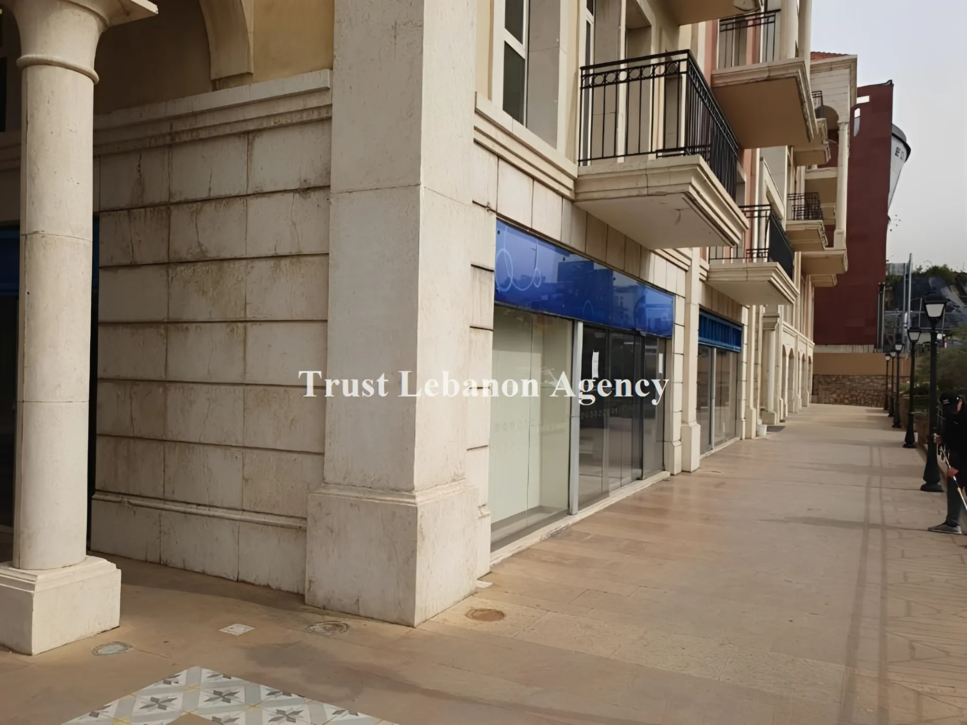 Commercial Property For Rent in Baabda, Hazmieh