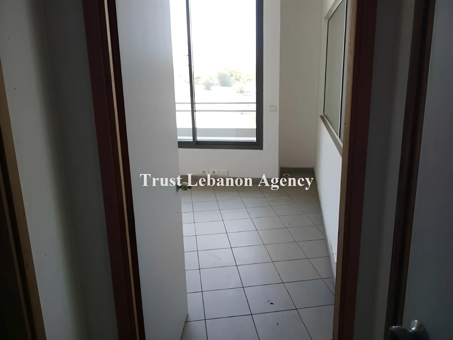 Commercial Property For Rent in Baabda, Hazmieh