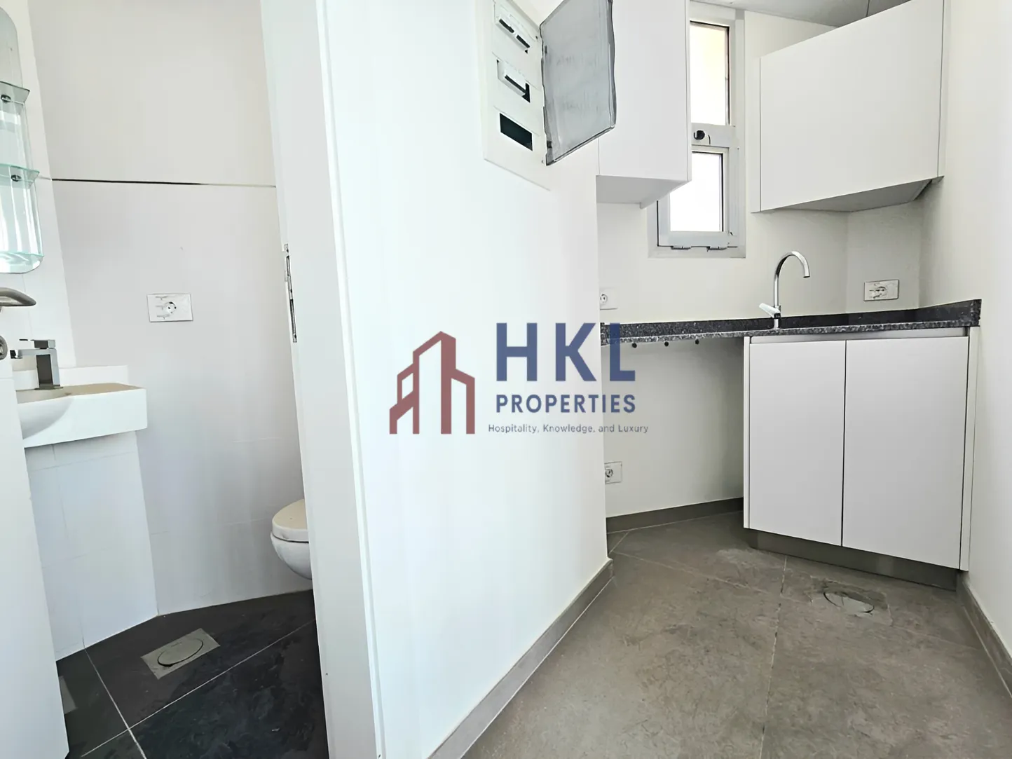 Office for rent in Sin El Fil, Lebanon