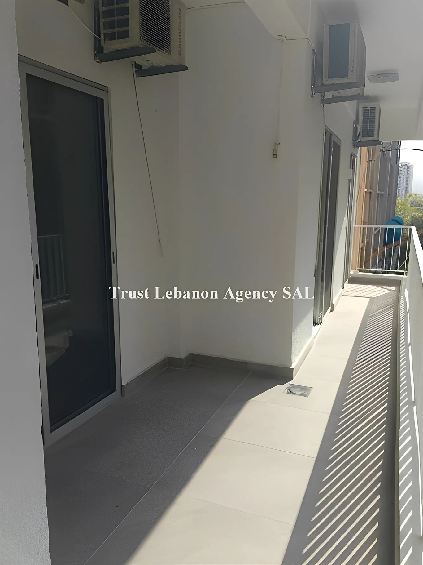 Office for rent in Achrafieh
