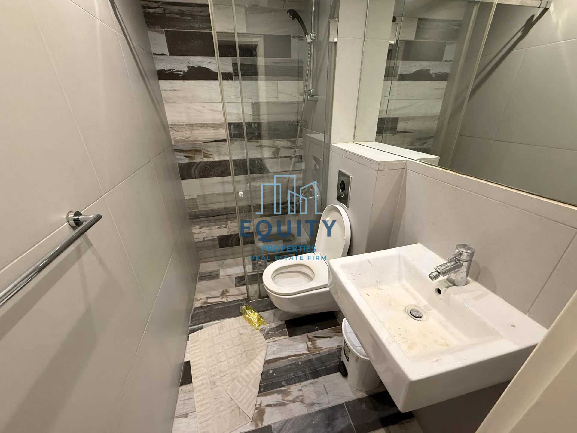 Apartment for rent in Ain Aar