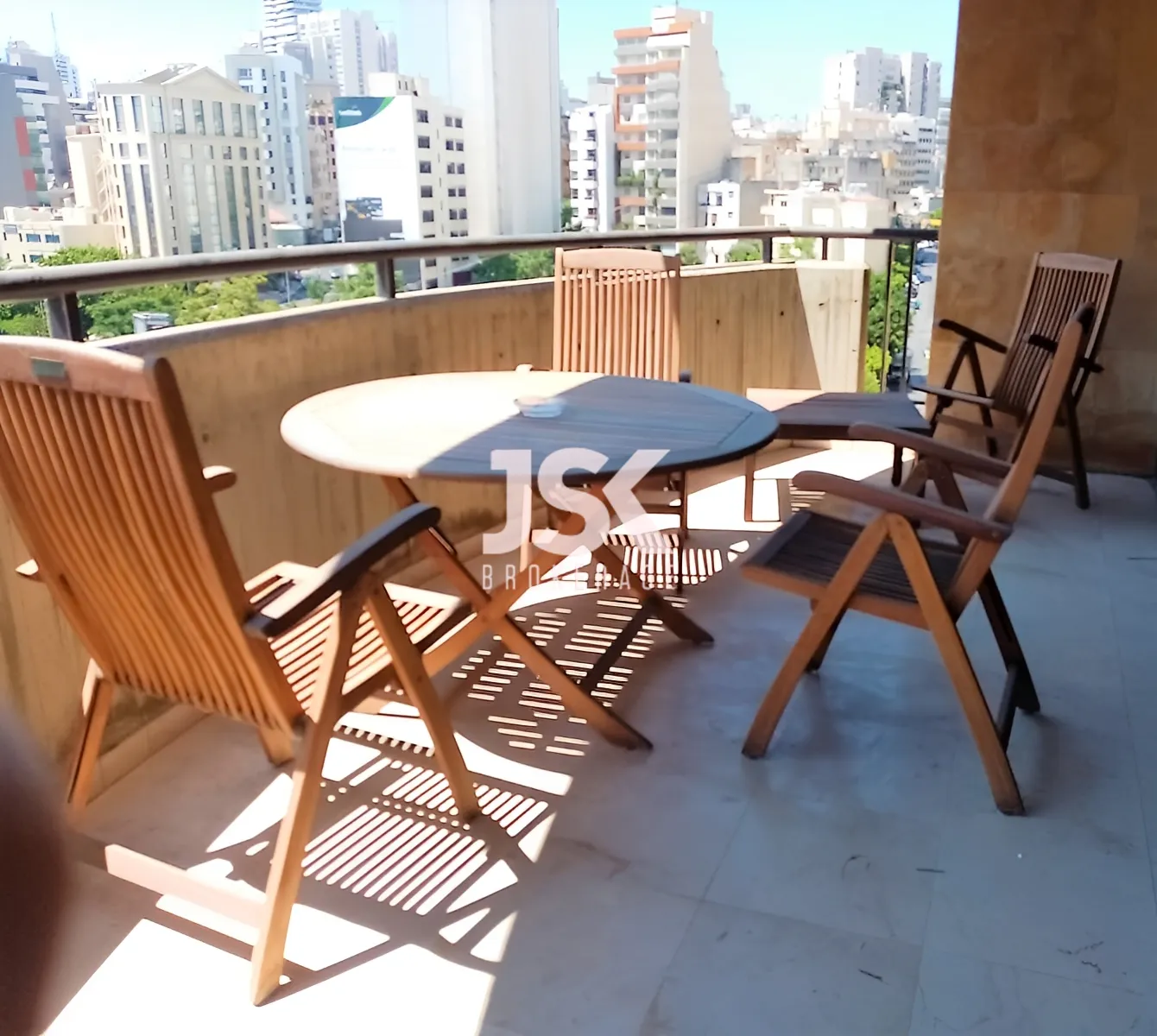 Apartment for Sale in Sioufi