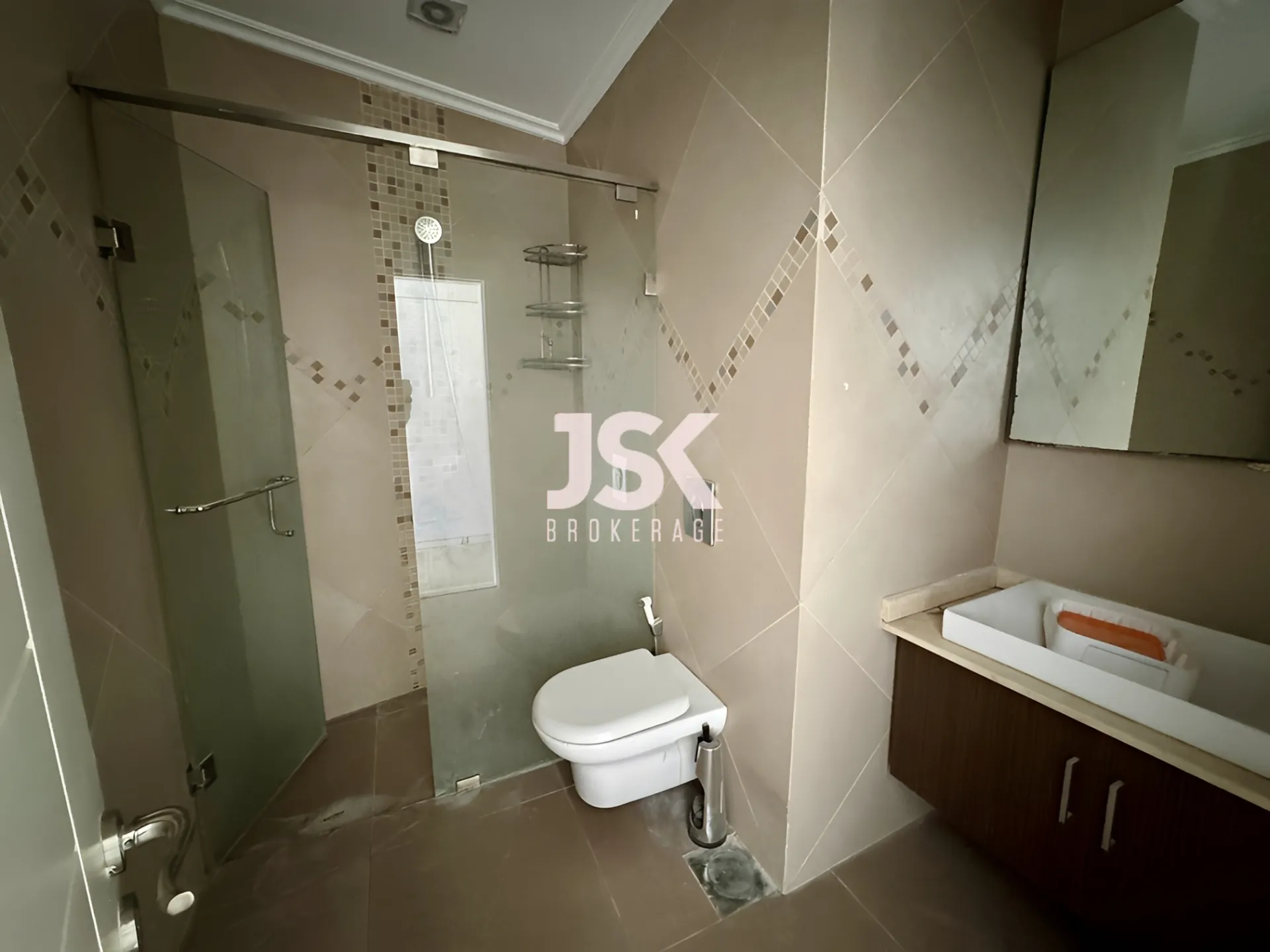 Apartment for Sale in Hamra