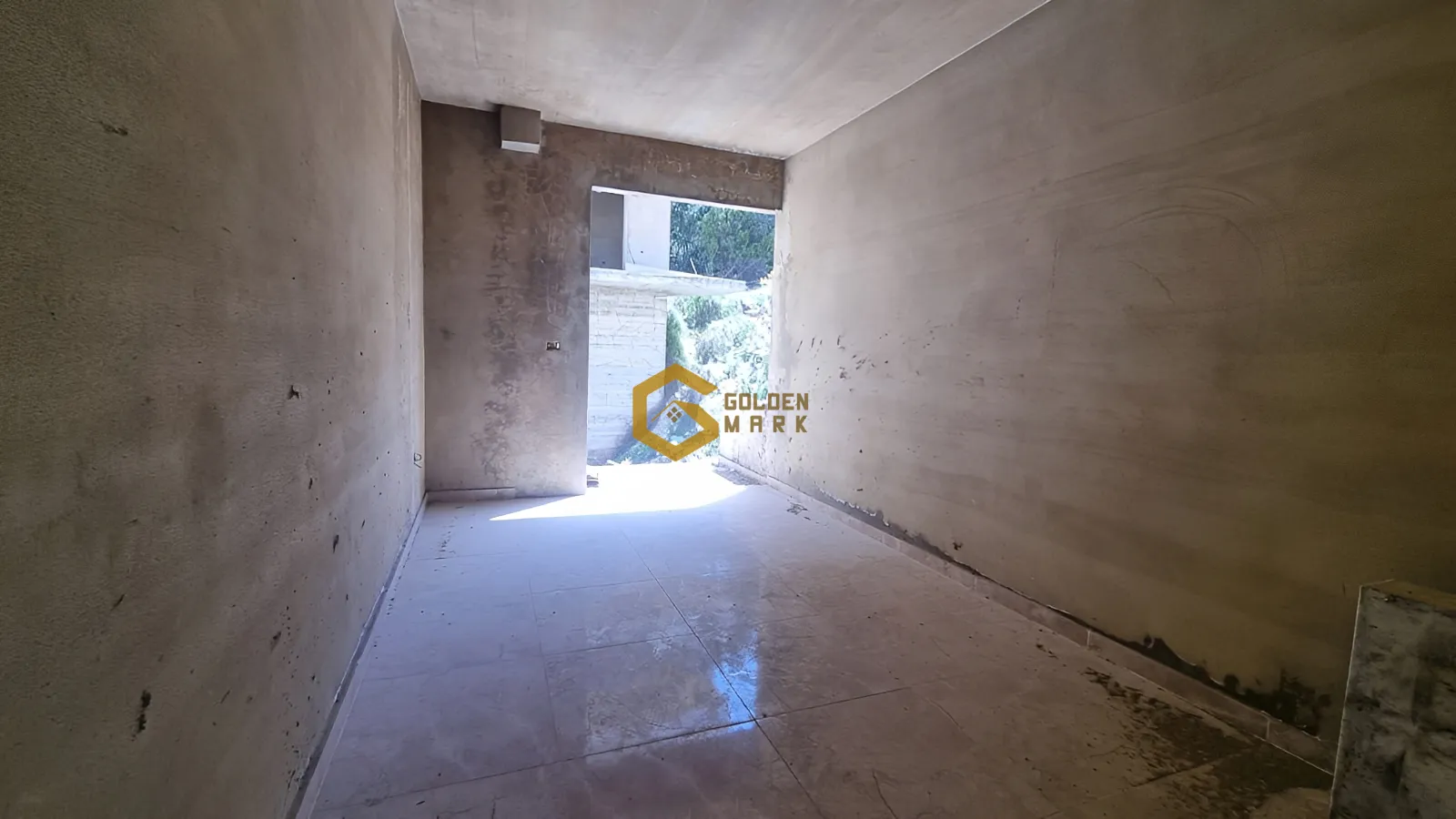Apartment for Sale in Ain Aalaq