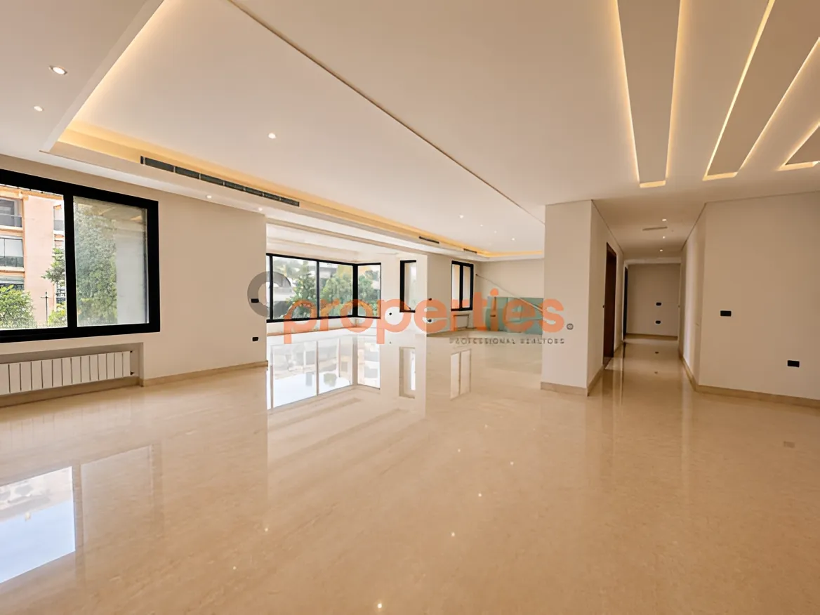 Apartment for sale in Ramleh Al Bayda, Beirut, Lebanon - 4 bed, 6 bath