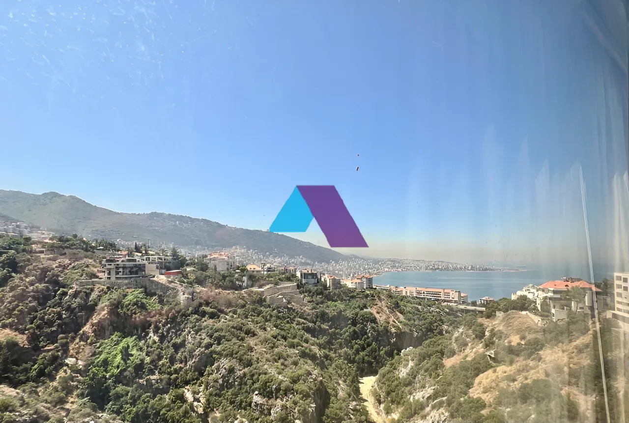 Apartment for Sale in Adma w Dafnah - 3 bed, 4 bath