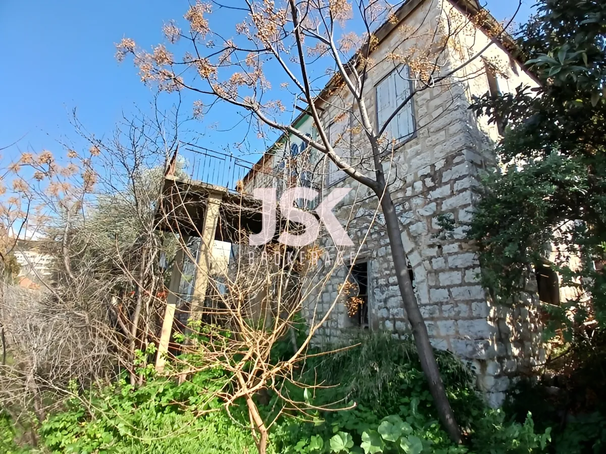 Villa for Sale in Beit Chabeb, Lebanon