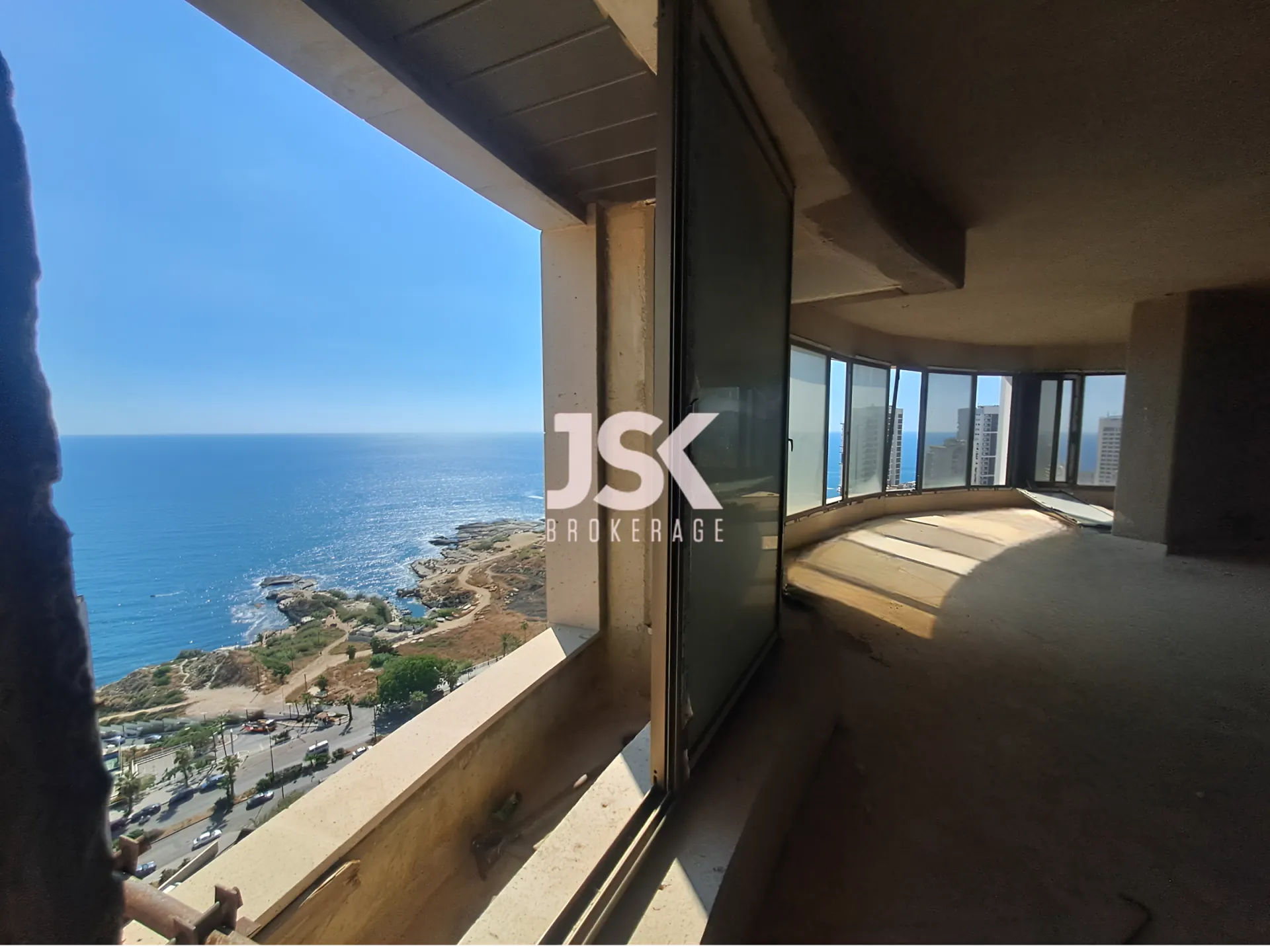 Apartment for Sale in Raoucheh