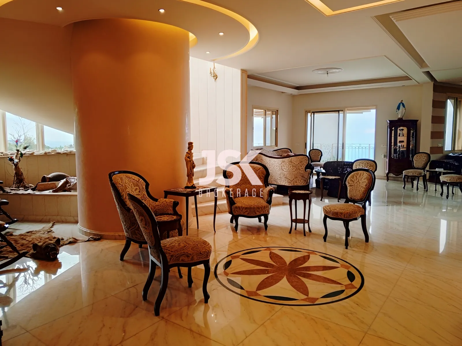 Villa for Sale in Kfour