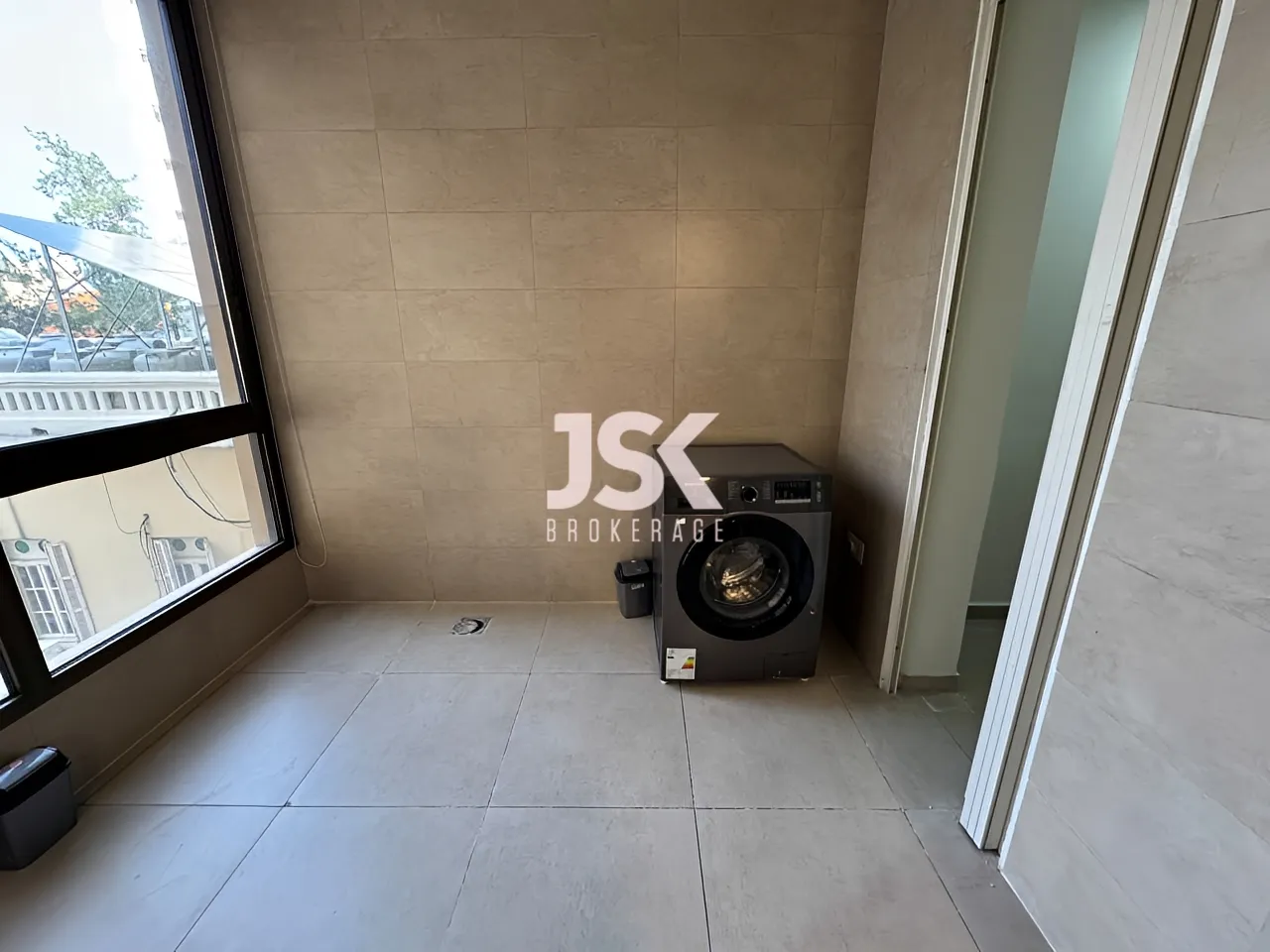 Apartment for Sale in Msaytbeh