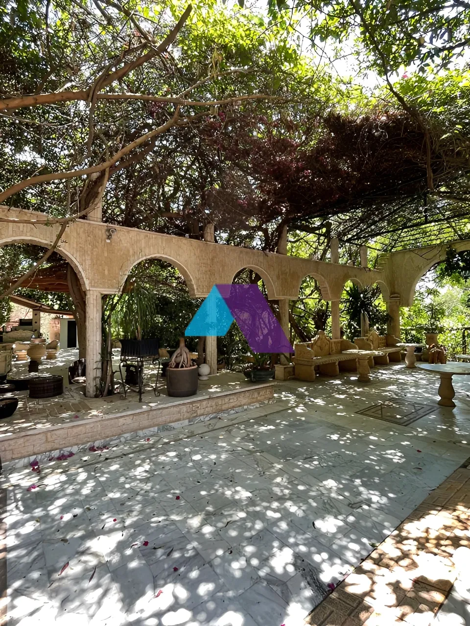 Villa for Sale in Dawhet Aramoun - 4 bed, 12 bath