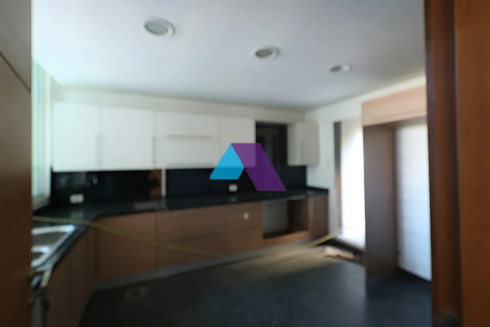 Apartment for Sale in Sassine - 3 bed, 3 bath