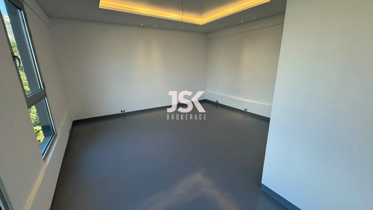Office for Rent in Achrafieh