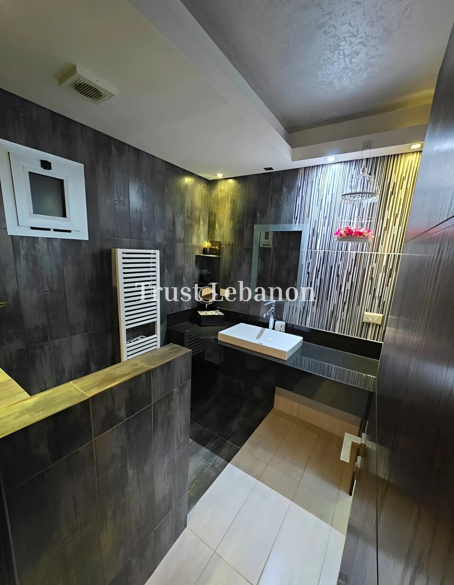 Duplex for rent in Mansourieh, Lebanon