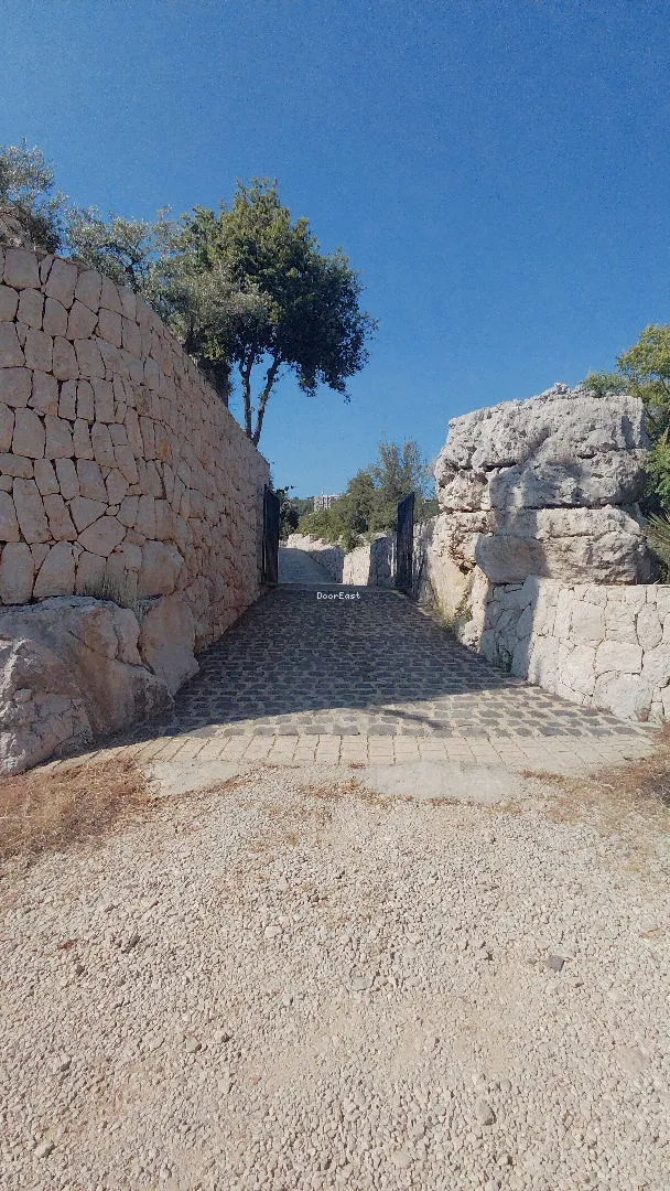 Villa for sale in Ajaltoun, lebanon - 5 bed, 6.0 bath