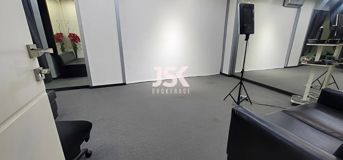 Office for rent in Jounieh
