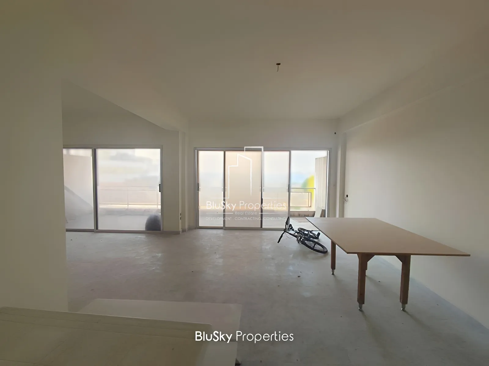 Apartment for Sale in Zouk Mkayel - 4 bed, 3 bath