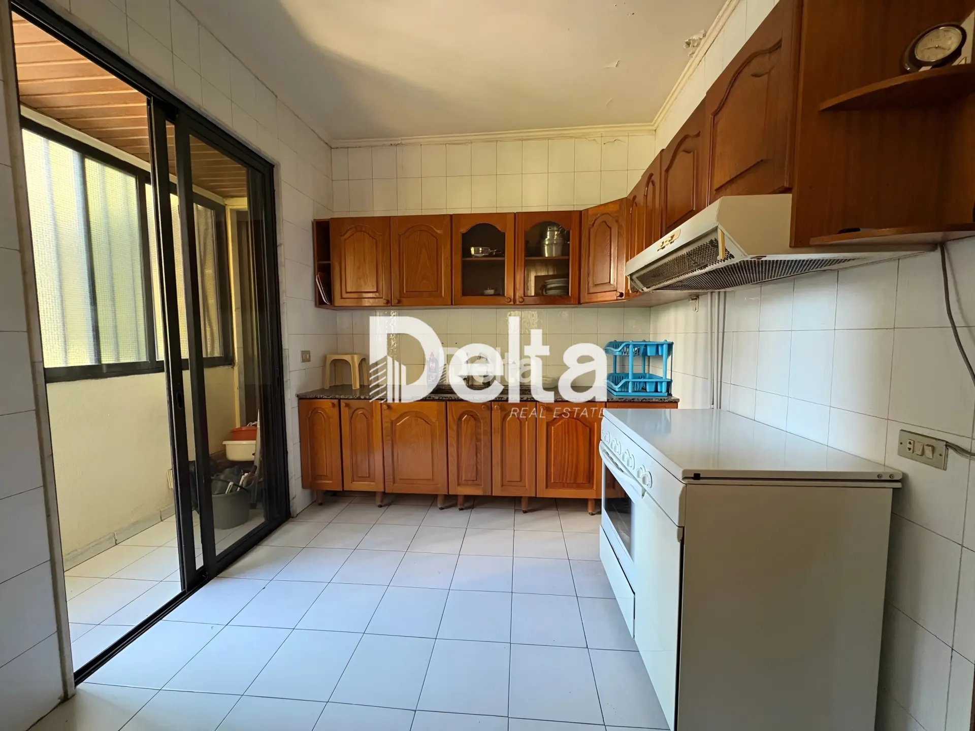 Apartment for sale in Mar elias, beirut, lebanon - 3 bed, 3.0 bath