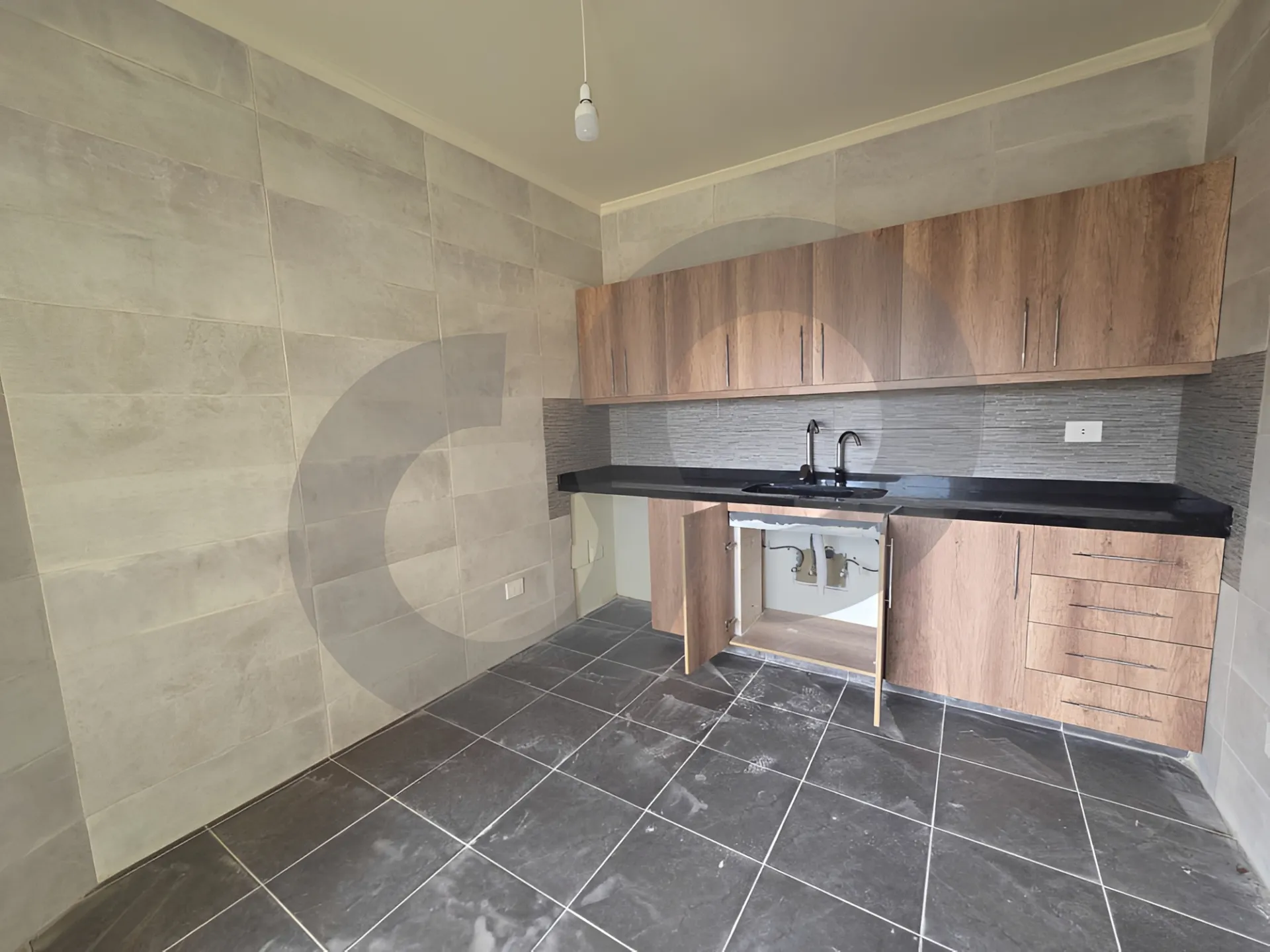 Apartment for Sale in Ain El Rihaneh