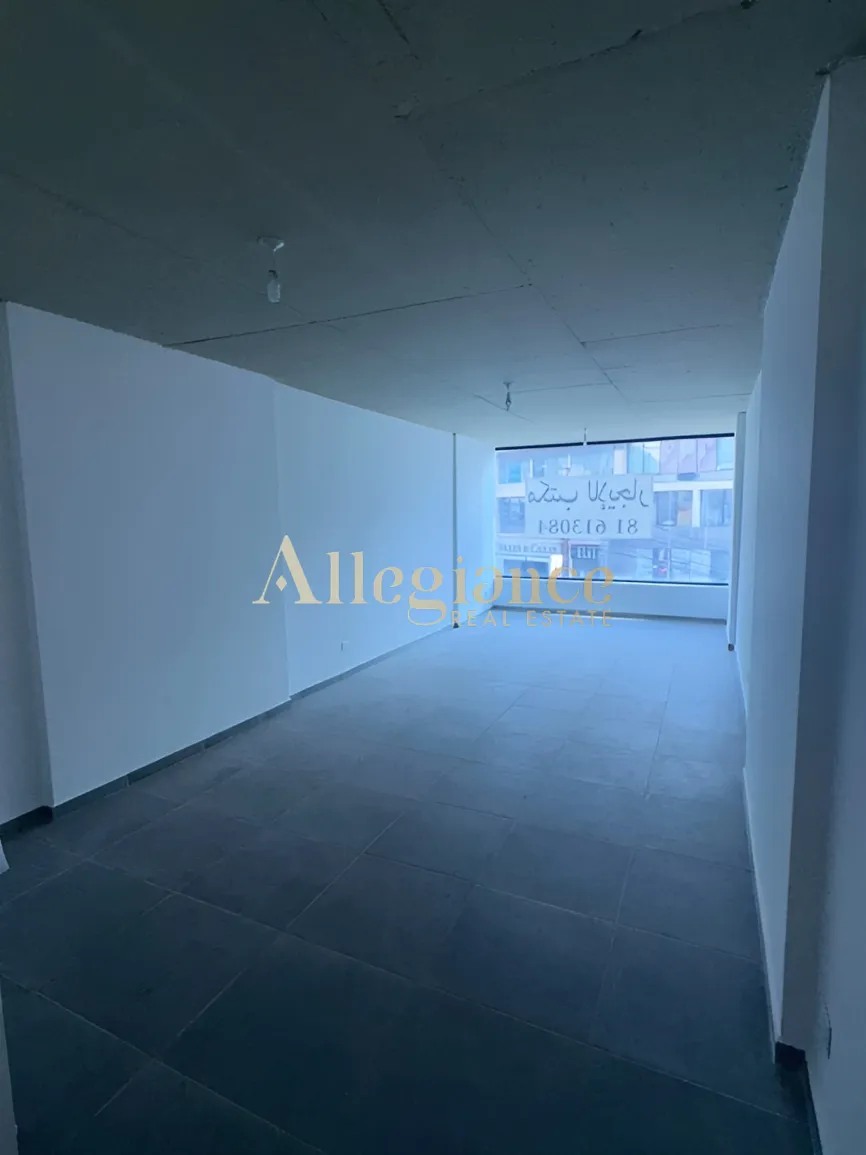 Shop for rent in Yarzeh