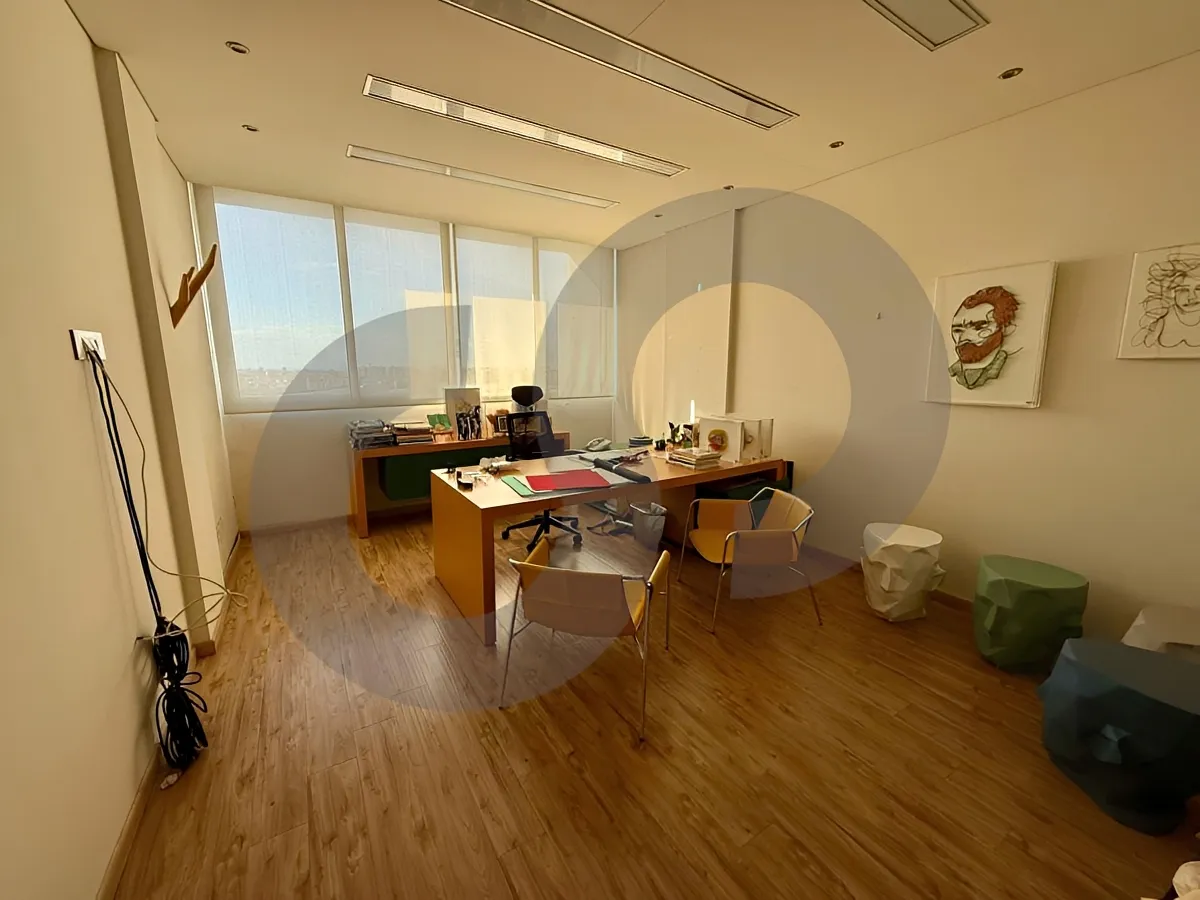 Office for sale in Baabda