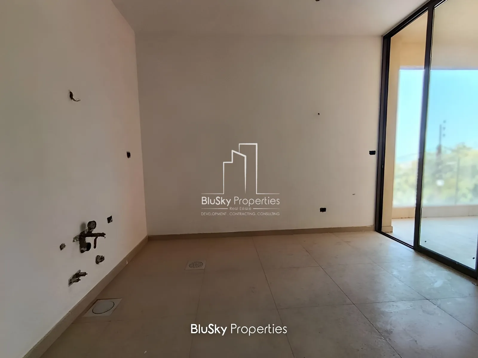Apartment for Sale in Kfarhbeb - 3 bed, 3 bath