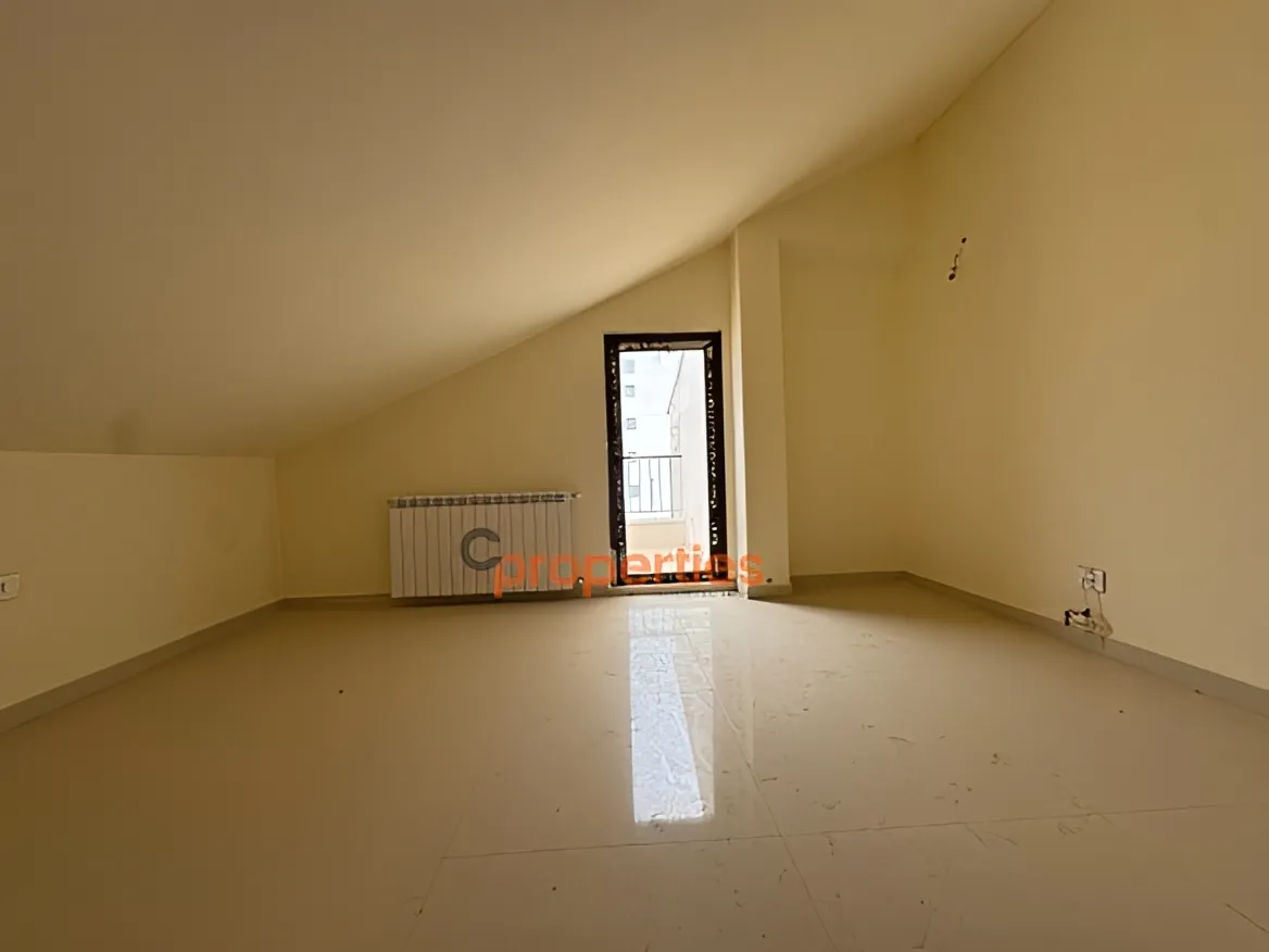 Chalet for Sale in Faitroun