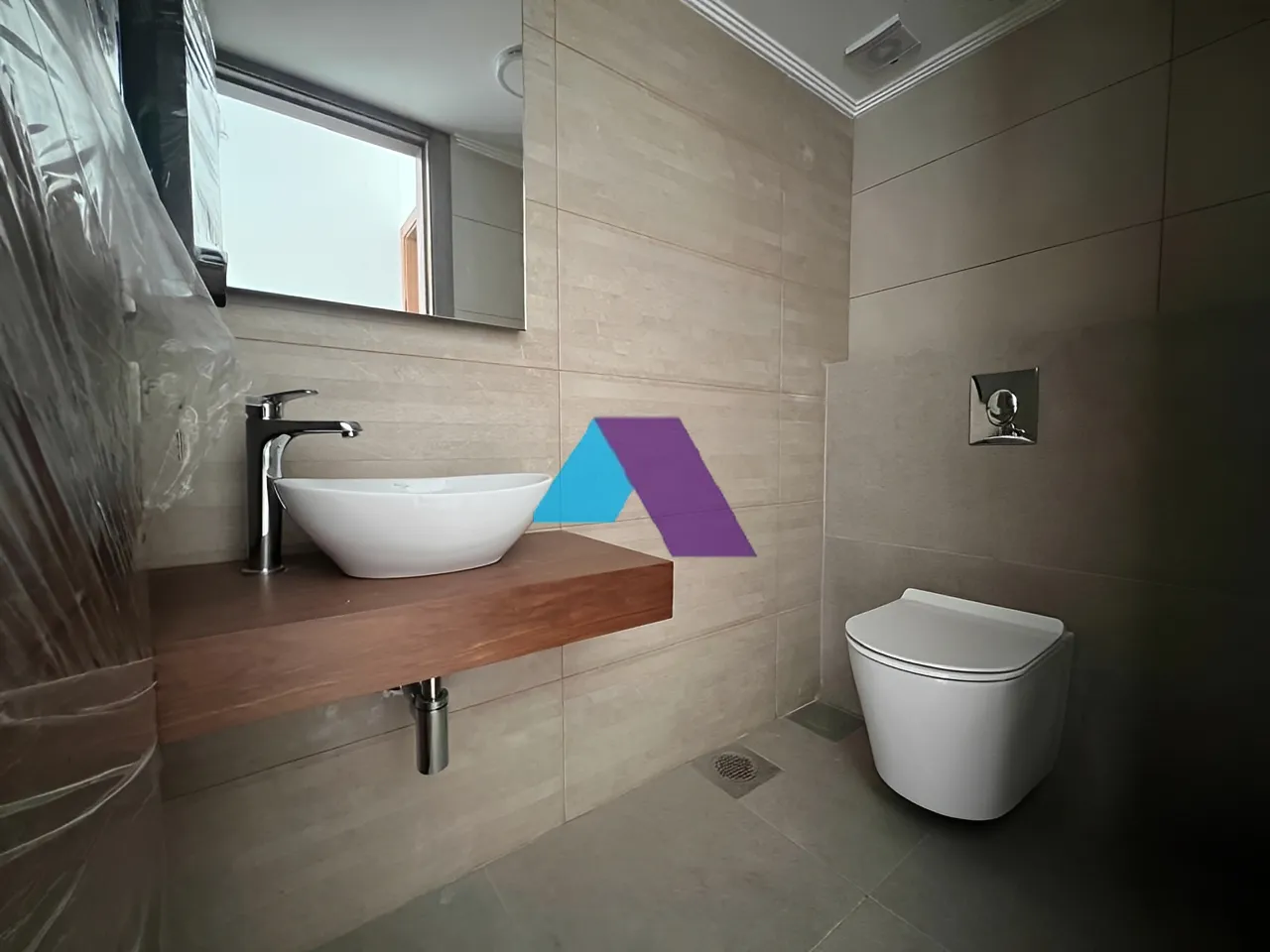 Apartment for Sale in Haret Sakher
