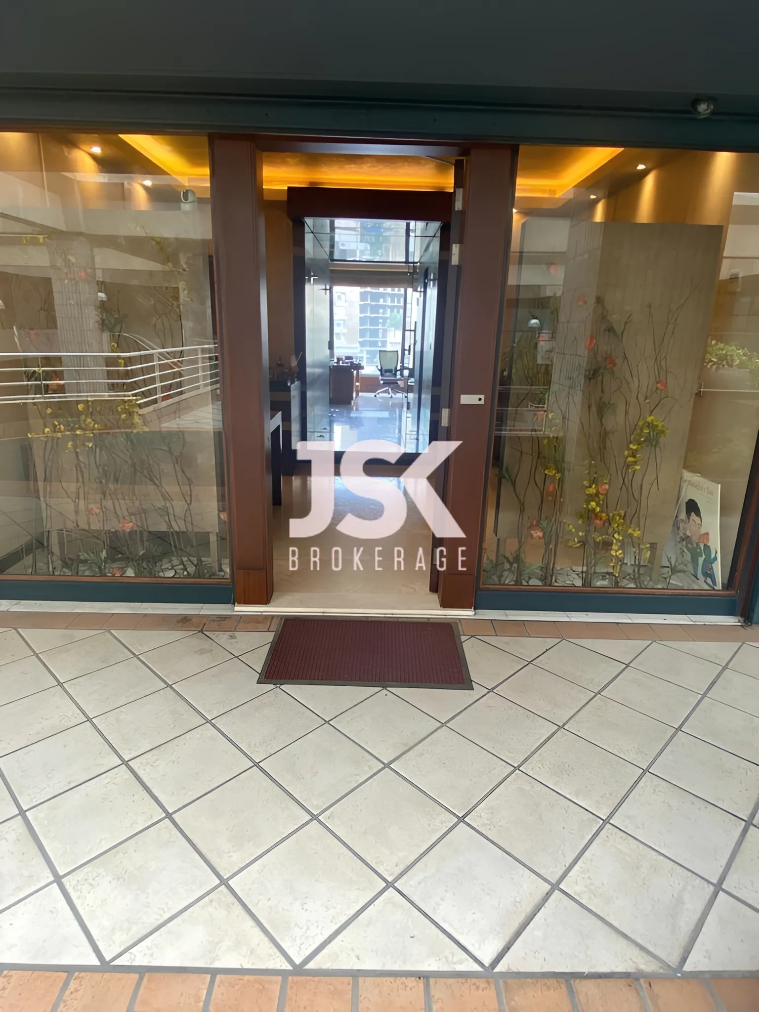 Office for sale in Zalqa