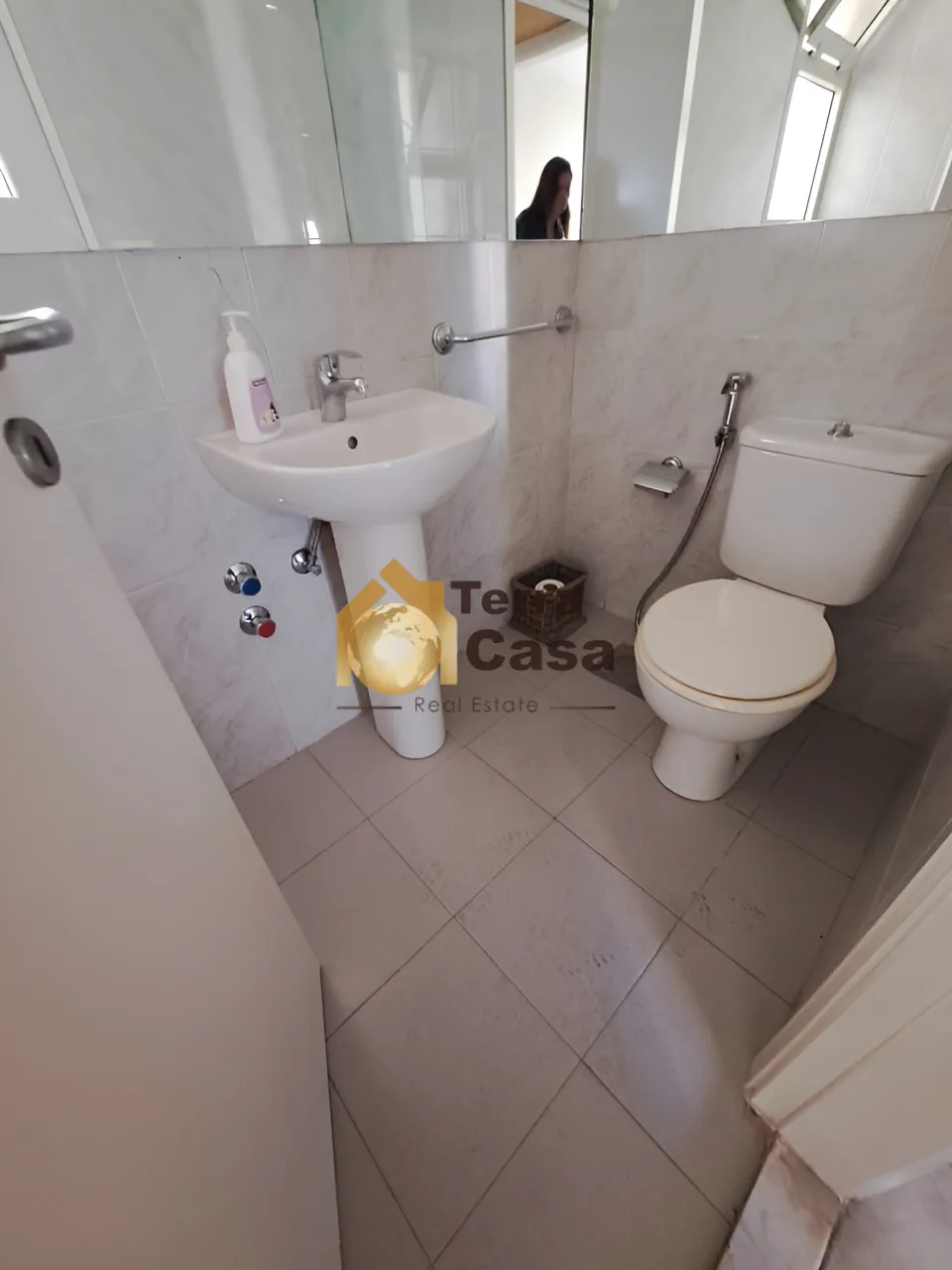Apartment for rent in Achrafieh