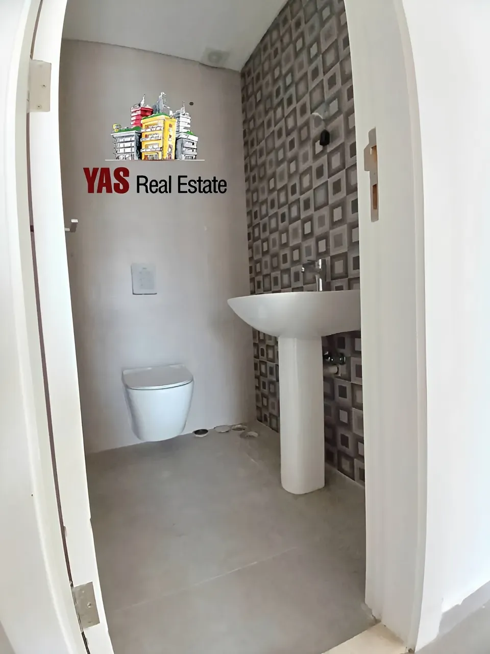 Apartment for Rent in Ballouneh - 2 bed, 2 bath