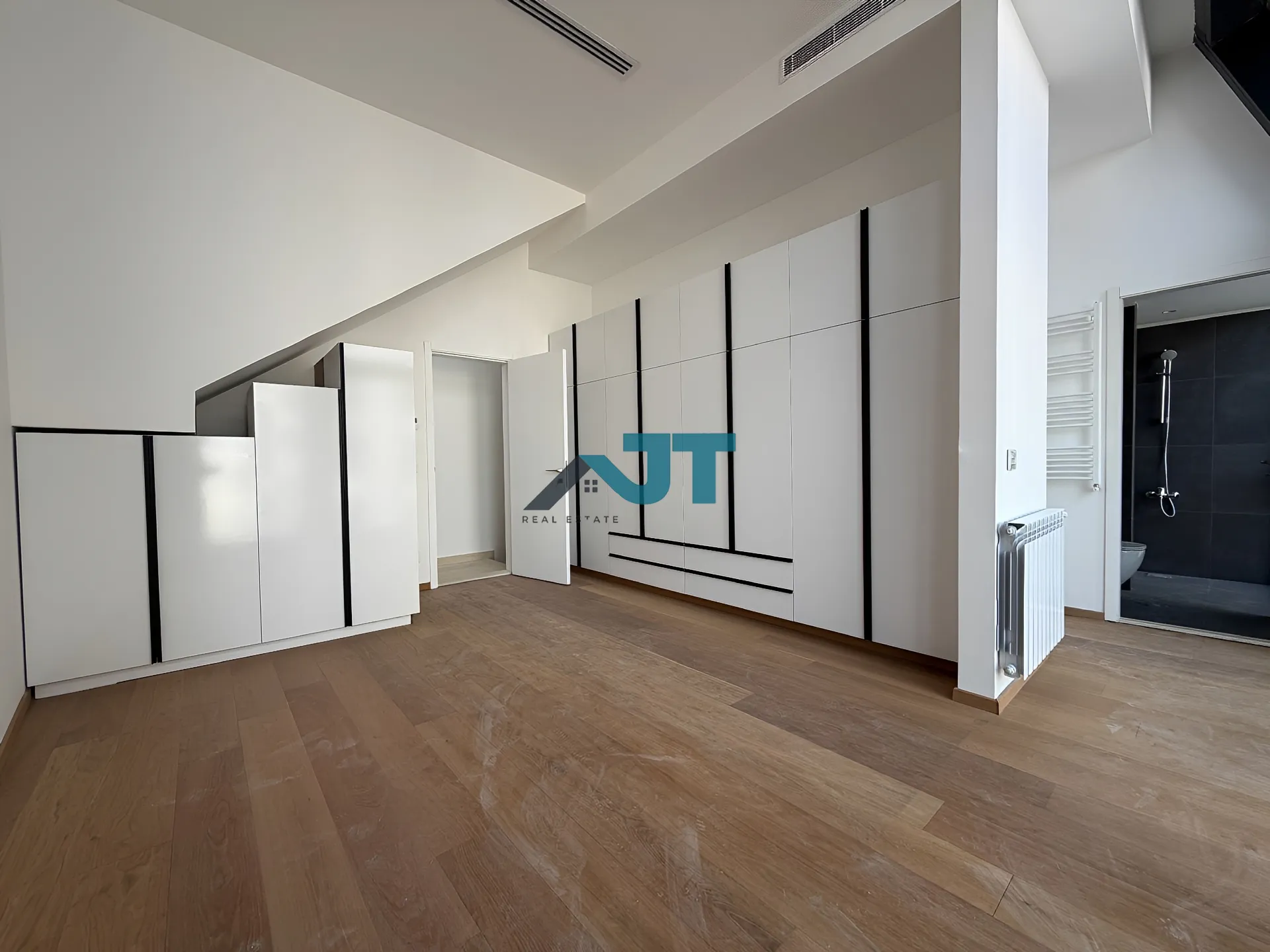 Loft for sale in Gemmayzeh, beirut, lebanon