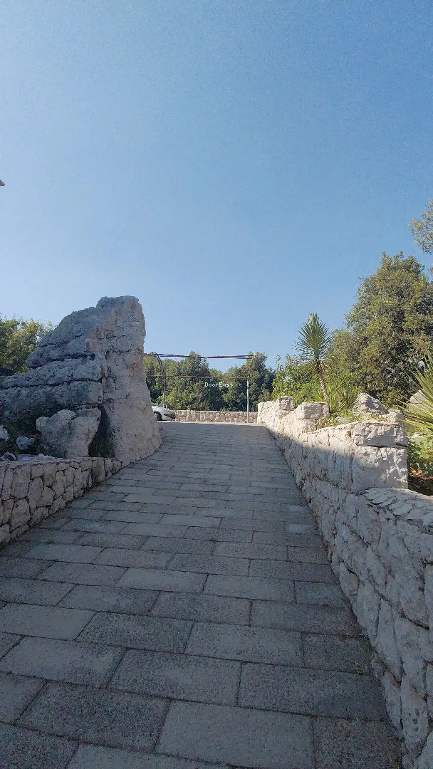 Villa for sale in Ajaltoun, lebanon