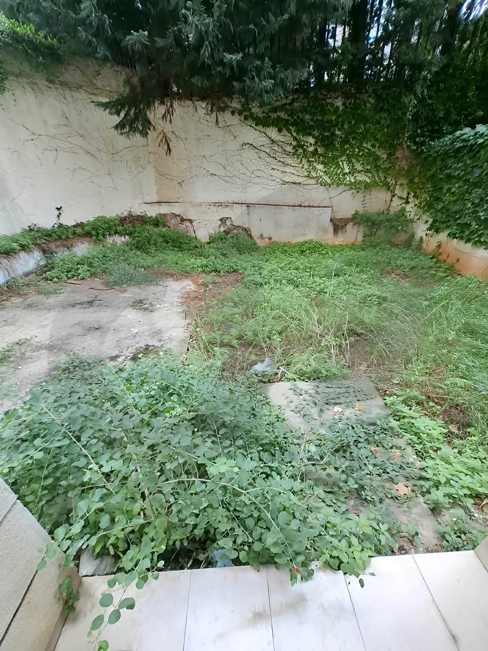 Apartment for Sale in Cornet Chahwan