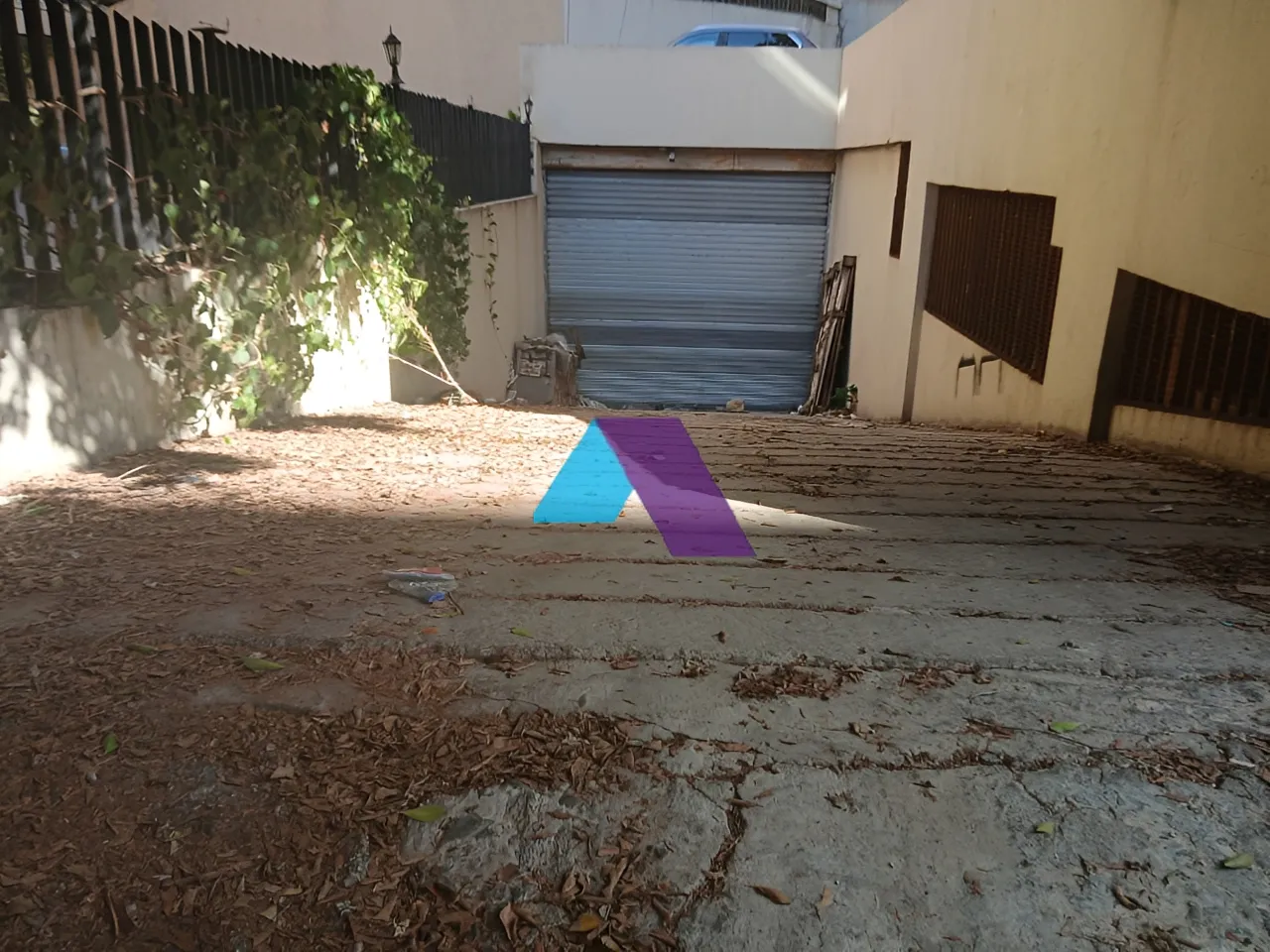 Warehouse for Sale in Dekwaneh