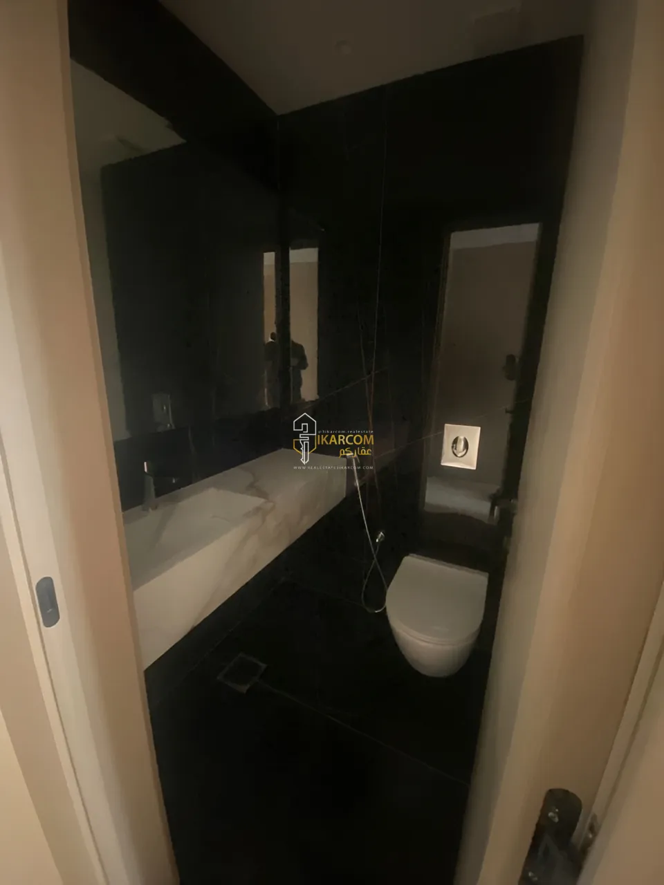 Apartment for sale in Ramlet El Baida, Bayrut, Lebanon