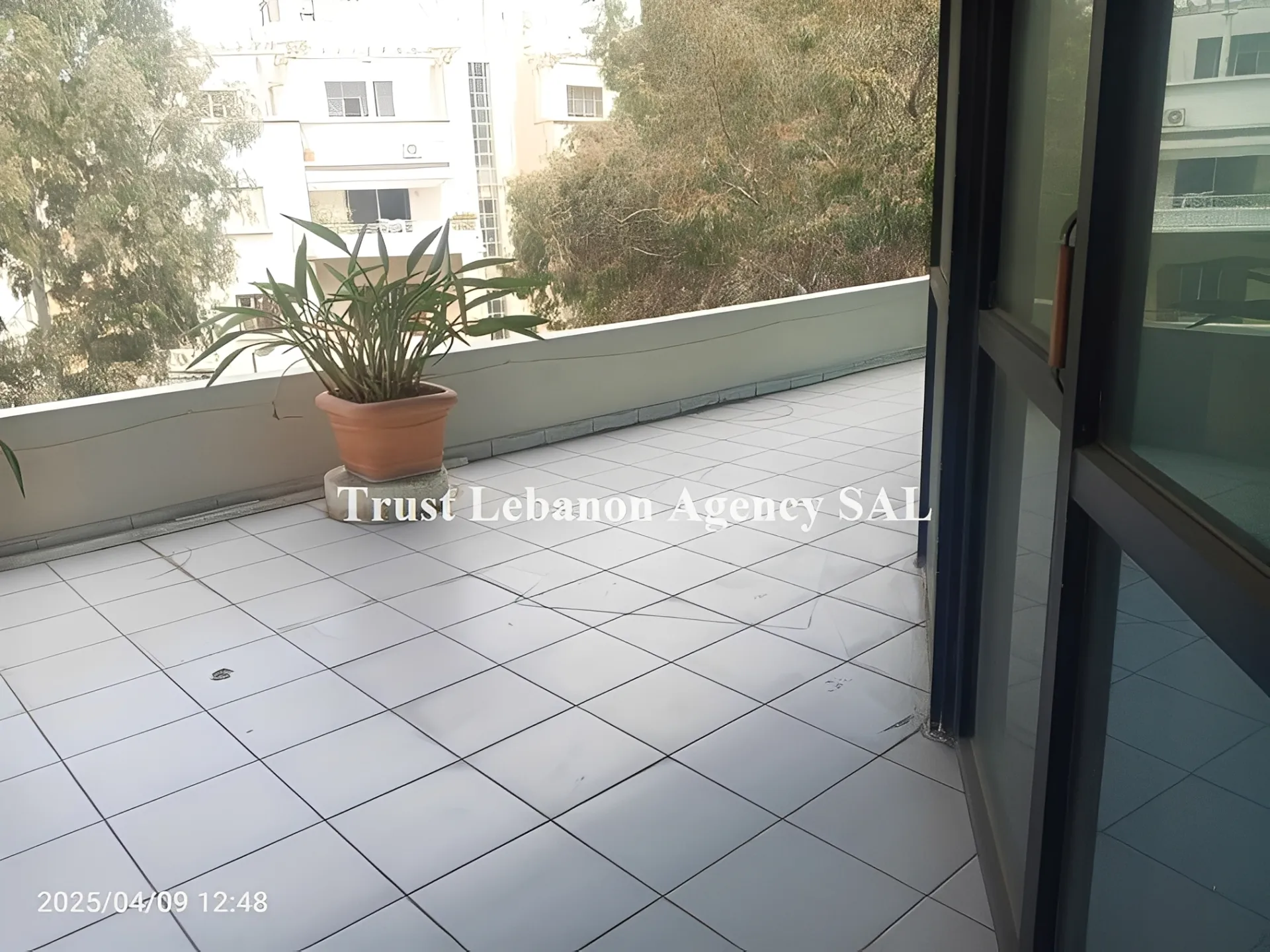 Office for rent in Baabda, Hazmieh