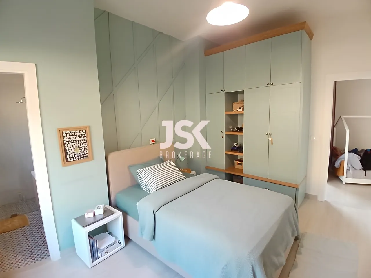 Villa for Sale in Roumieh