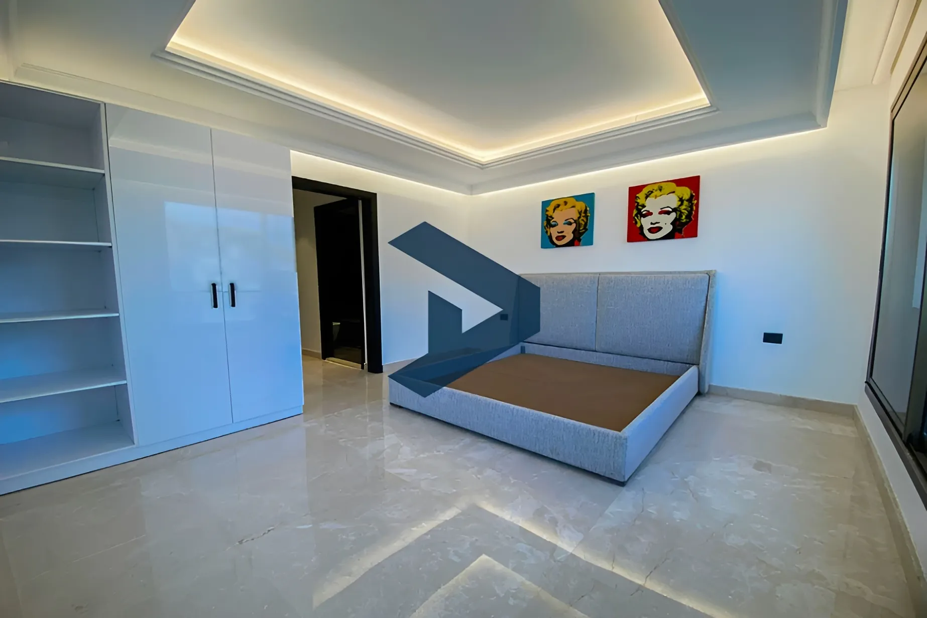 Apartment for sale in Raoucheh, Beirut, Lebanon