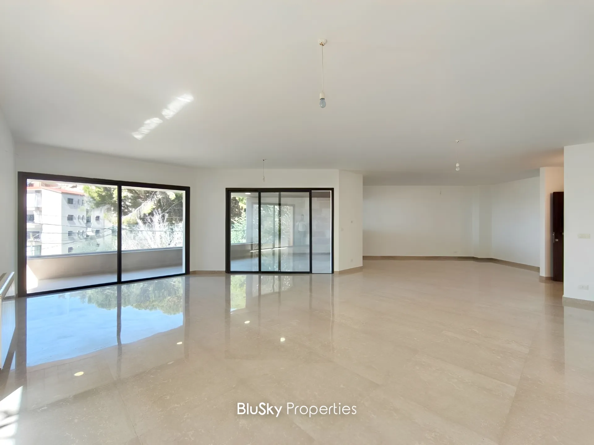 Apartment for sale in Ballouneh