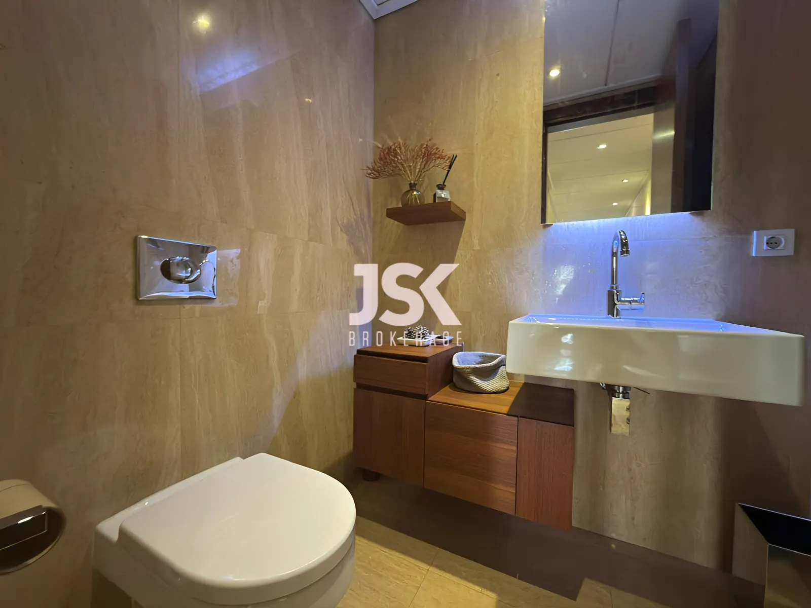 Apartment for Rent in Achrafieh
